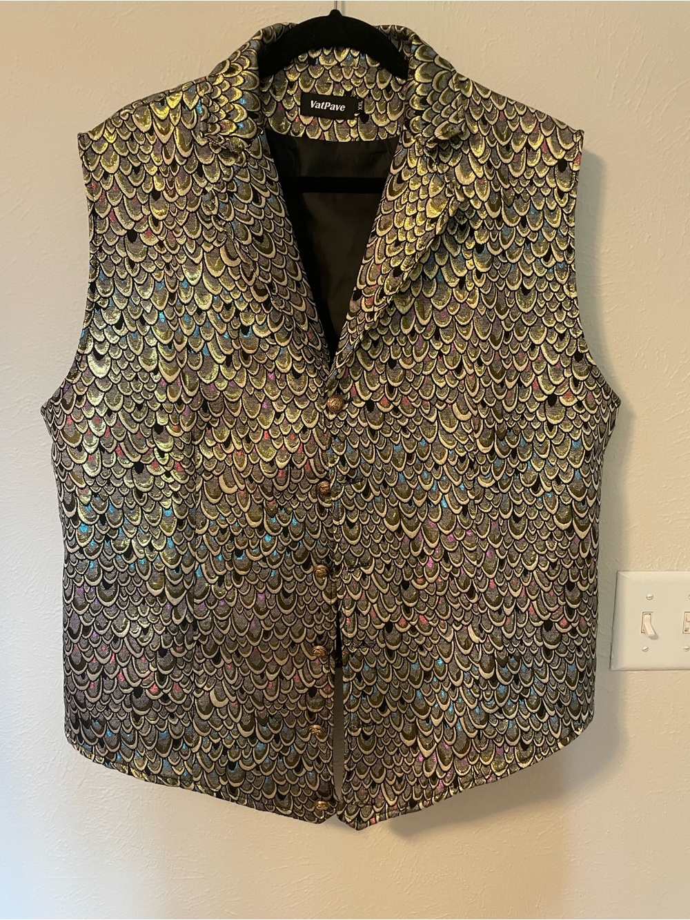 VatPave Metallic Feather Scale Buttoned Vest XXL